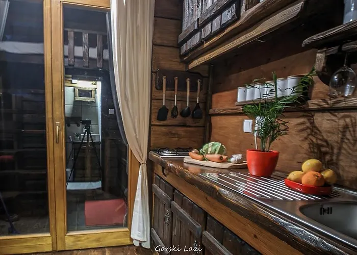 Tree House Gorski Lazi Domek letniskowy