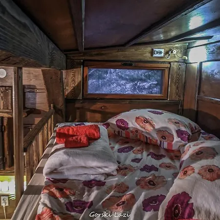 Tree House Gorski Lazi *
