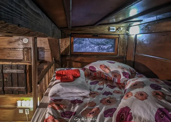 Tree House Gorski Lazi *