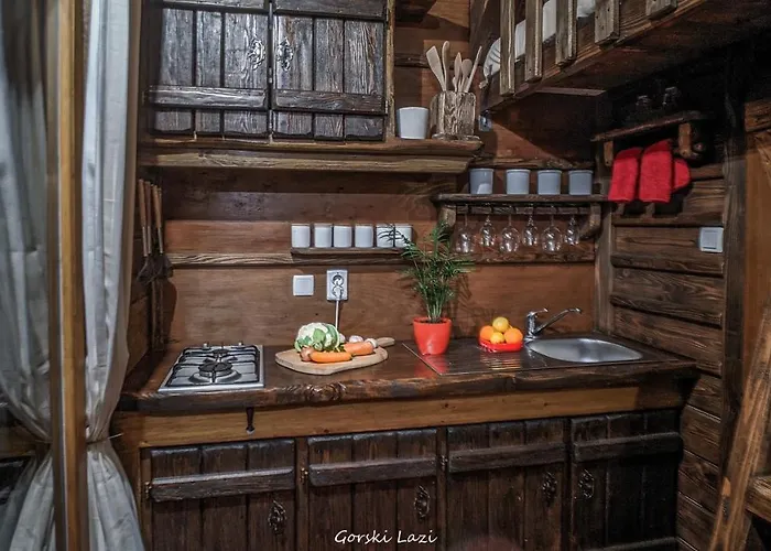 Tree House Gorski Lazi